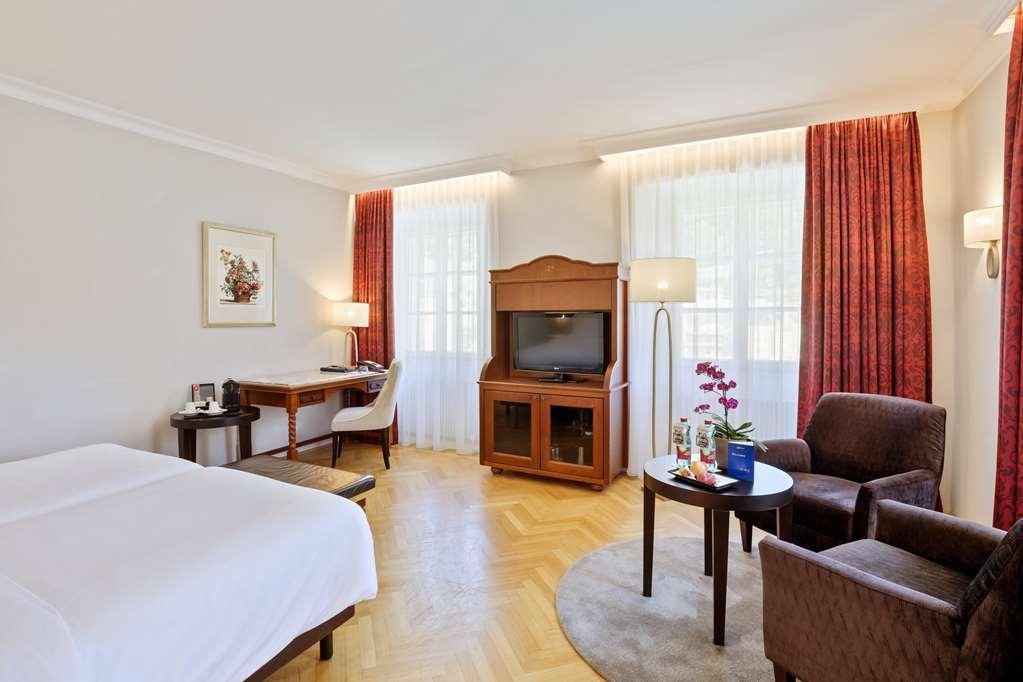 Radisson Blu Hotel Altstadt, Salzburg Zimmer foto